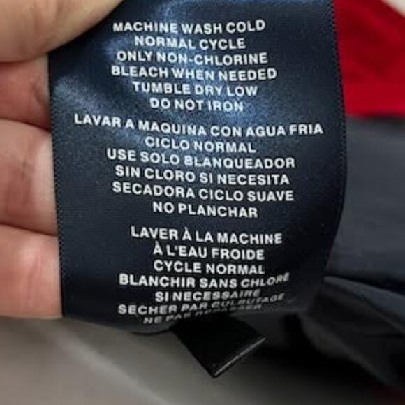 Tommy Hilfiger Red Puffer Vest Women's Small Petite Full Zip - Picture 7 of 7